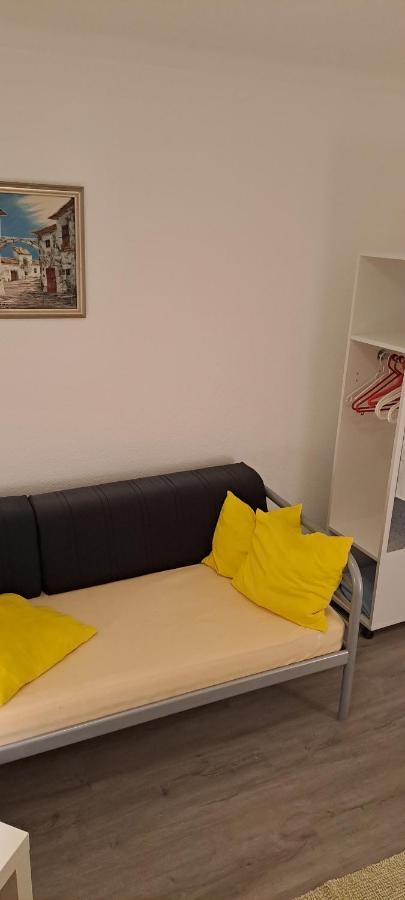 "Baerenhaus" Ferienwohnung Püttlingen Exterior foto